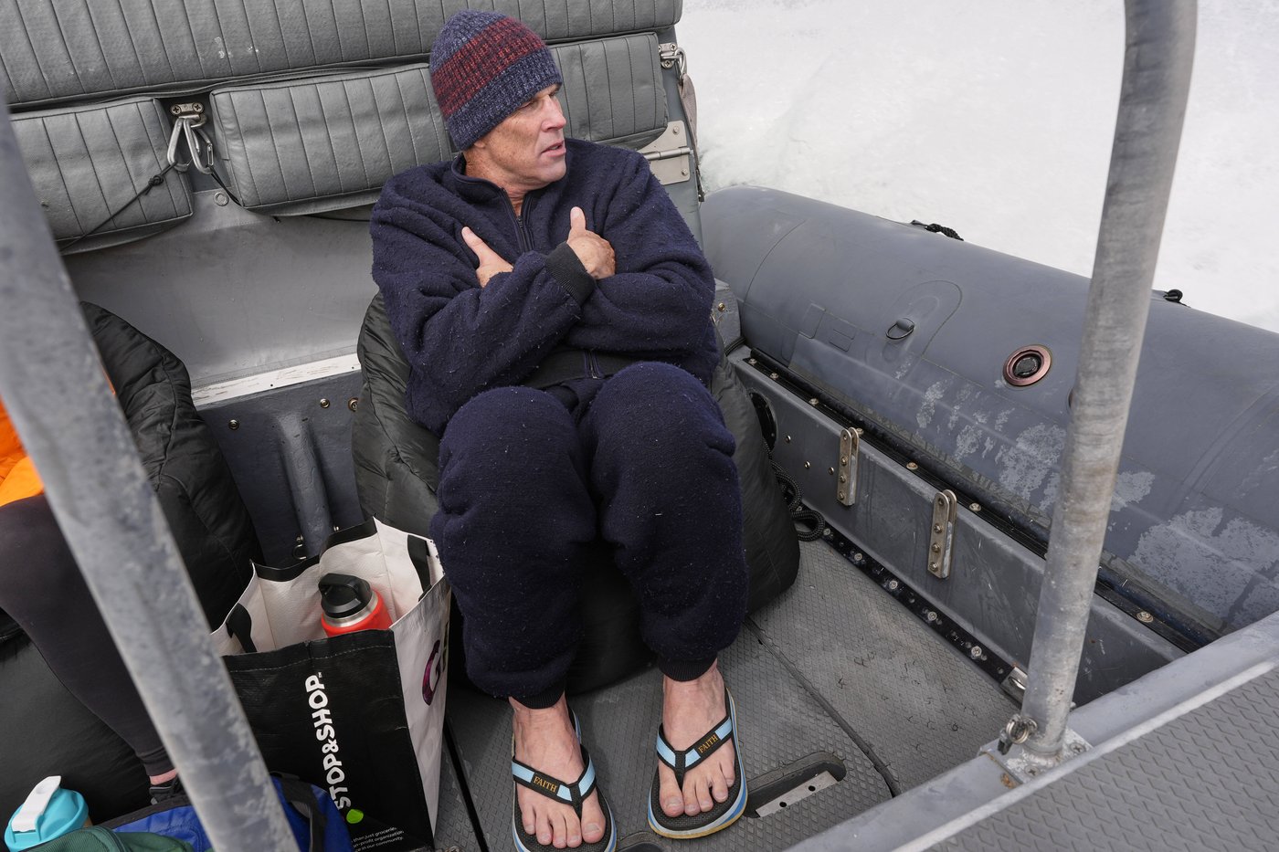 Endurance swimmer is attempting first-ever swim around Martha’s Vineyard ahead of ‘Jaws’ anniversary | iNFOnews.ca Endurance swimmer is attempting first-ever swim around Martha’s Vineyard ahead of ‘Jaws’ anniversary | iNFOnews.ca