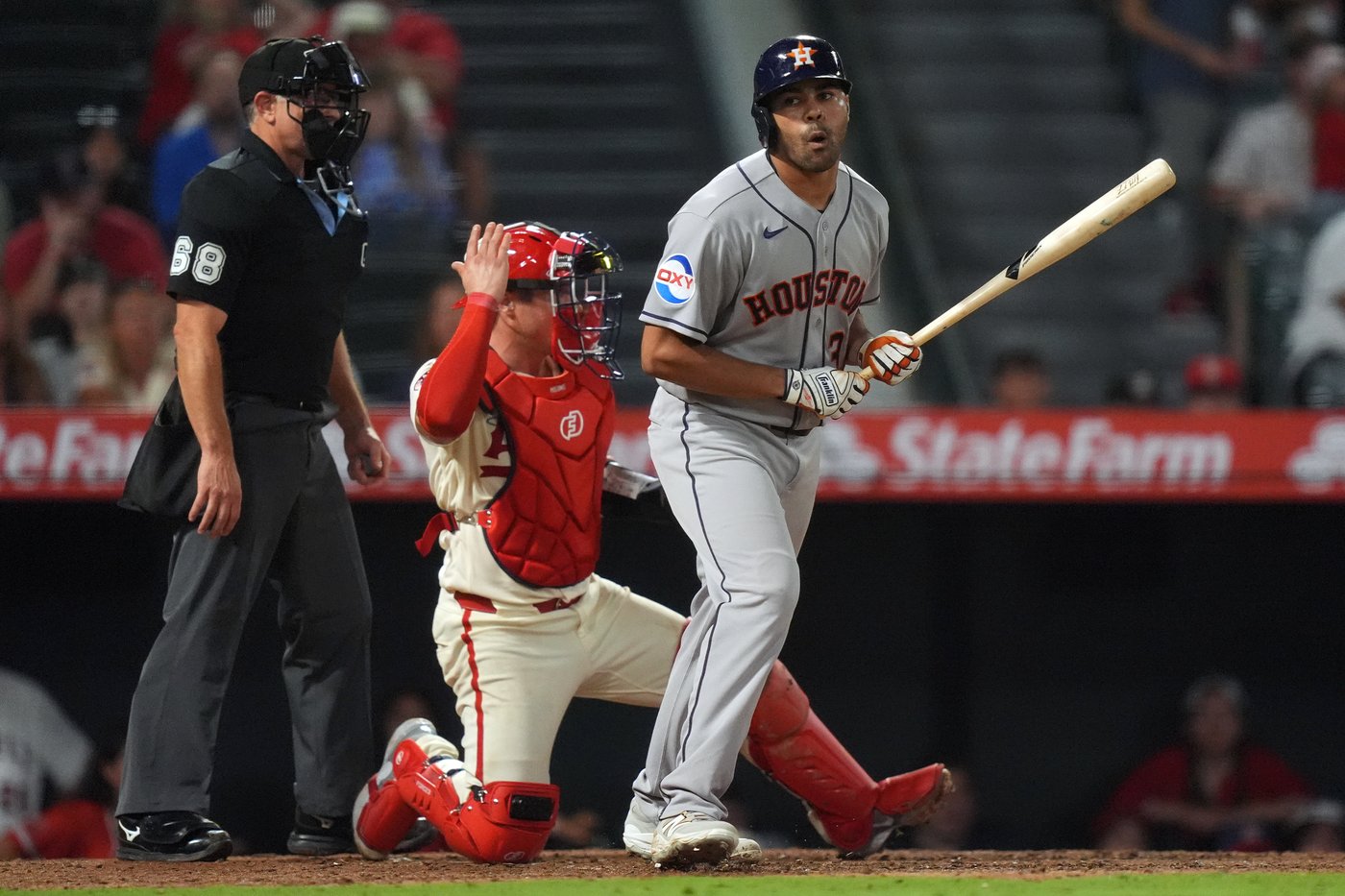 Astros take advantage of Angels meltdown to score 4 runs in 9th inning for 6-4 win | iNFOnews.ca