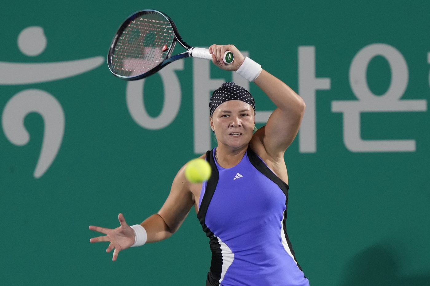 Haddad Maia beats the Kudermetova sisters to reach Korea Open final | iNFOnews.ca