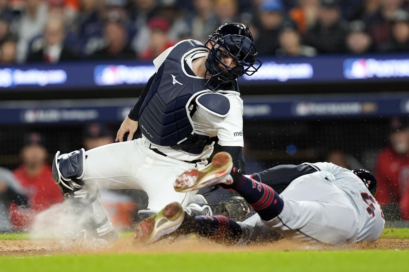 Fry's 2-run homer, squeeze bunt lead Guardians over Tigers 5-4 and force ALDS Game 5 | iNFOnews.ca Fry's 2-run homer, squeeze bunt lead Guardians over Tigers 5-4 and force ALDS Game 5 | iNFOnews.ca