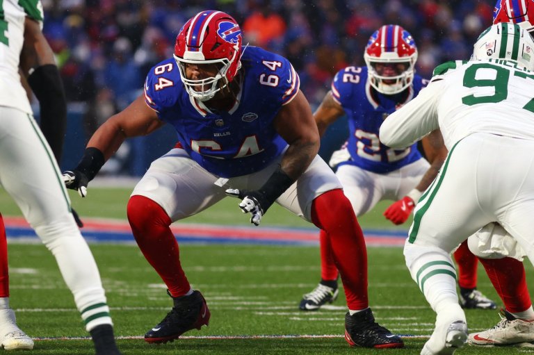 Bills agree to sign right guard Torrence to 4-year extension with $46M guaranteed, AP source says | iNFOnews.ca