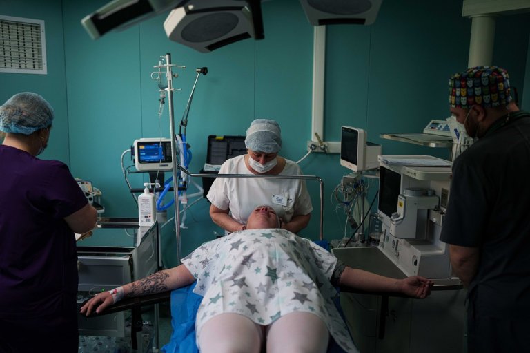 Ukrainian mothers see a rising number of complications with their pregnancies, in photos | iNFOnews.ca