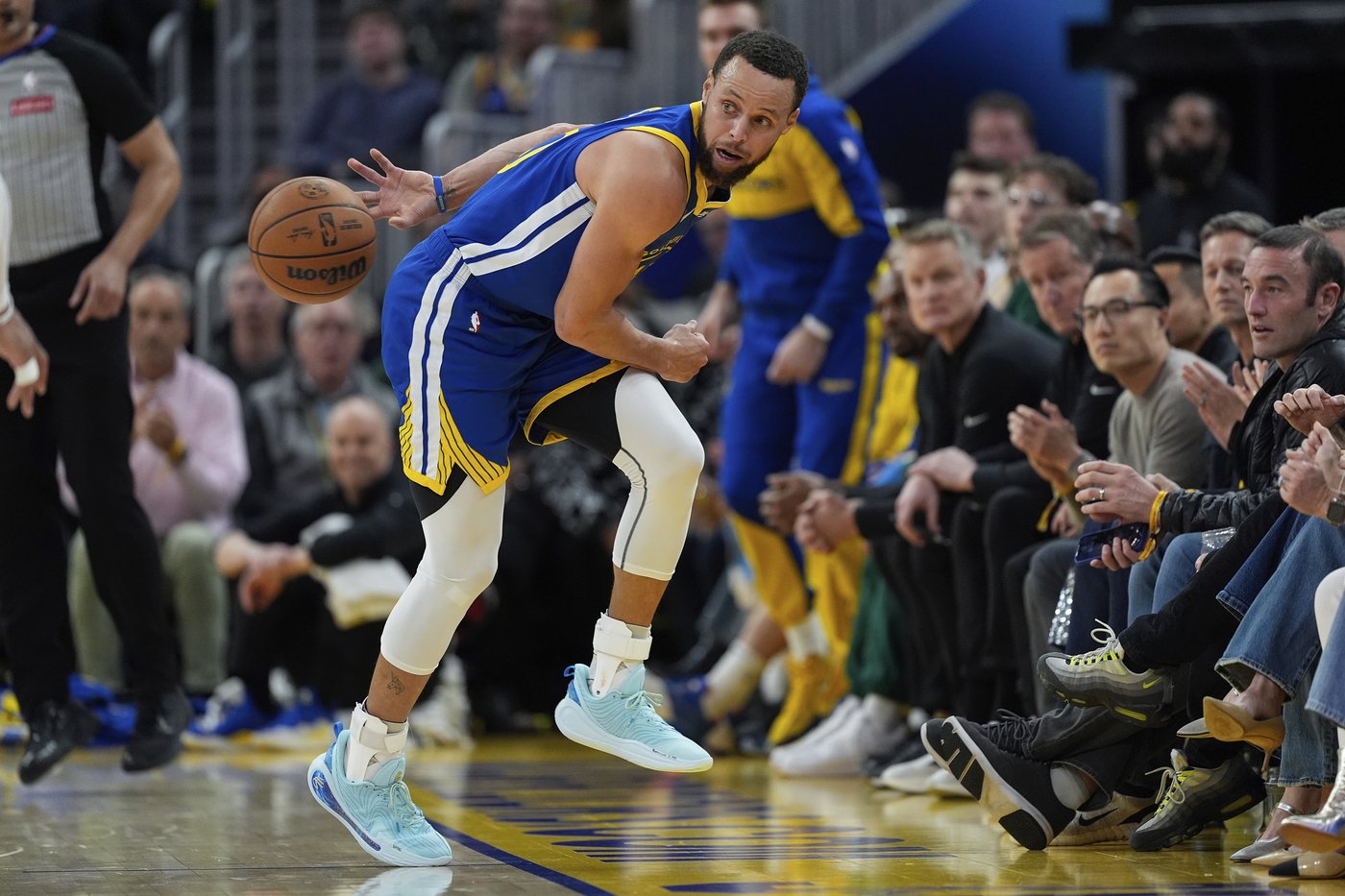 Steve Kerr committed to finding Stephen Curry a rest day, insists superstar guard is exhausted | iNFOnews.ca