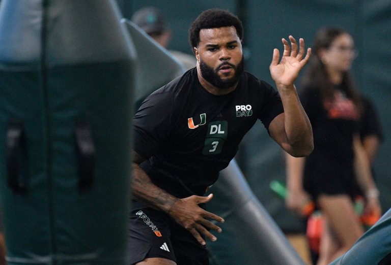 Ottawa’s Akheem Mesidor still ‘same kid’ despite NFL hype, high school coach says | iNFOnews.ca