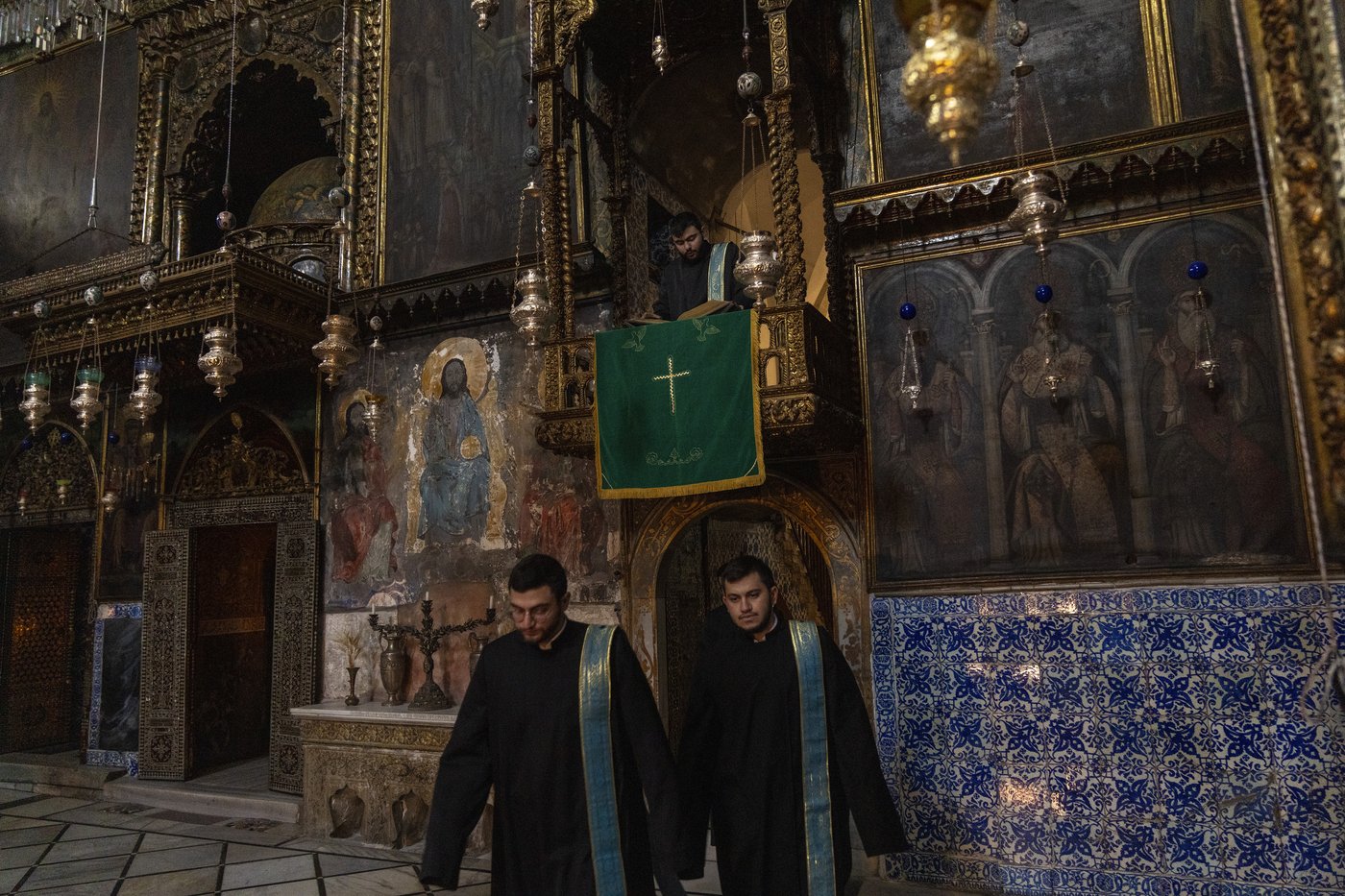 As wars rage around them, Armenian Christians in Jerusalem's Old City feel the walls closing in | iNFOnews.ca