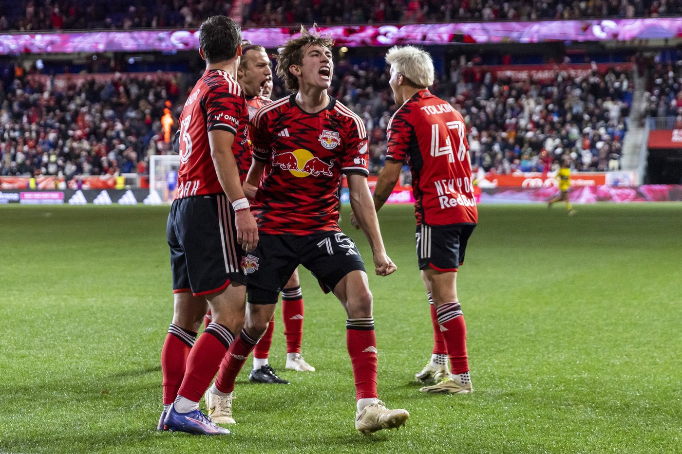 Daniel Edelman, Carlos Coronel help Red Bulls win shootout, finish sweep of defending champion Crew | iNFOnews.ca