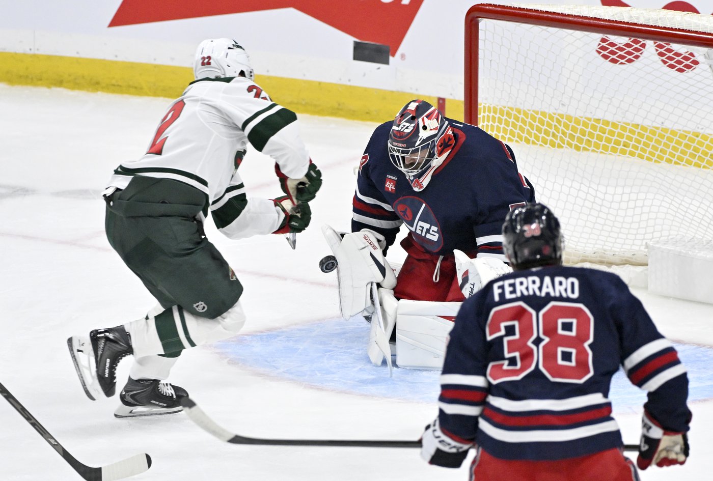 Perfetti scores twice as Jets soar past Wild 5-2 | iNFOnews.ca