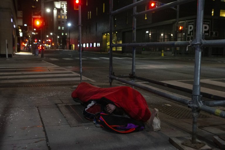 Toronto will add over 1,200 shelter spaces for winter months | iNFOnews.ca
