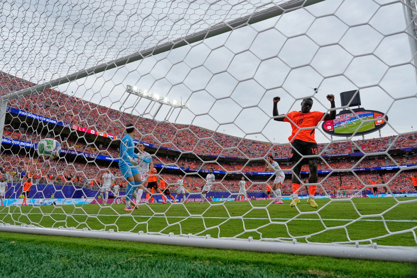 Brian Brobbey and the Dutch roll in the rain to a 3-1 win over Tunisia to top World Cup Group F | iNFOnews.ca Brian Brobbey and the Dutch roll in the rain to a 3-1 win over Tunisia to top World Cup Group F | iNFOnews.ca
