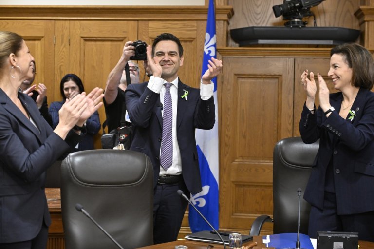 Quebec Liberals gain ground in new poll taken days after Milliard named new leader | iNFOnews.ca