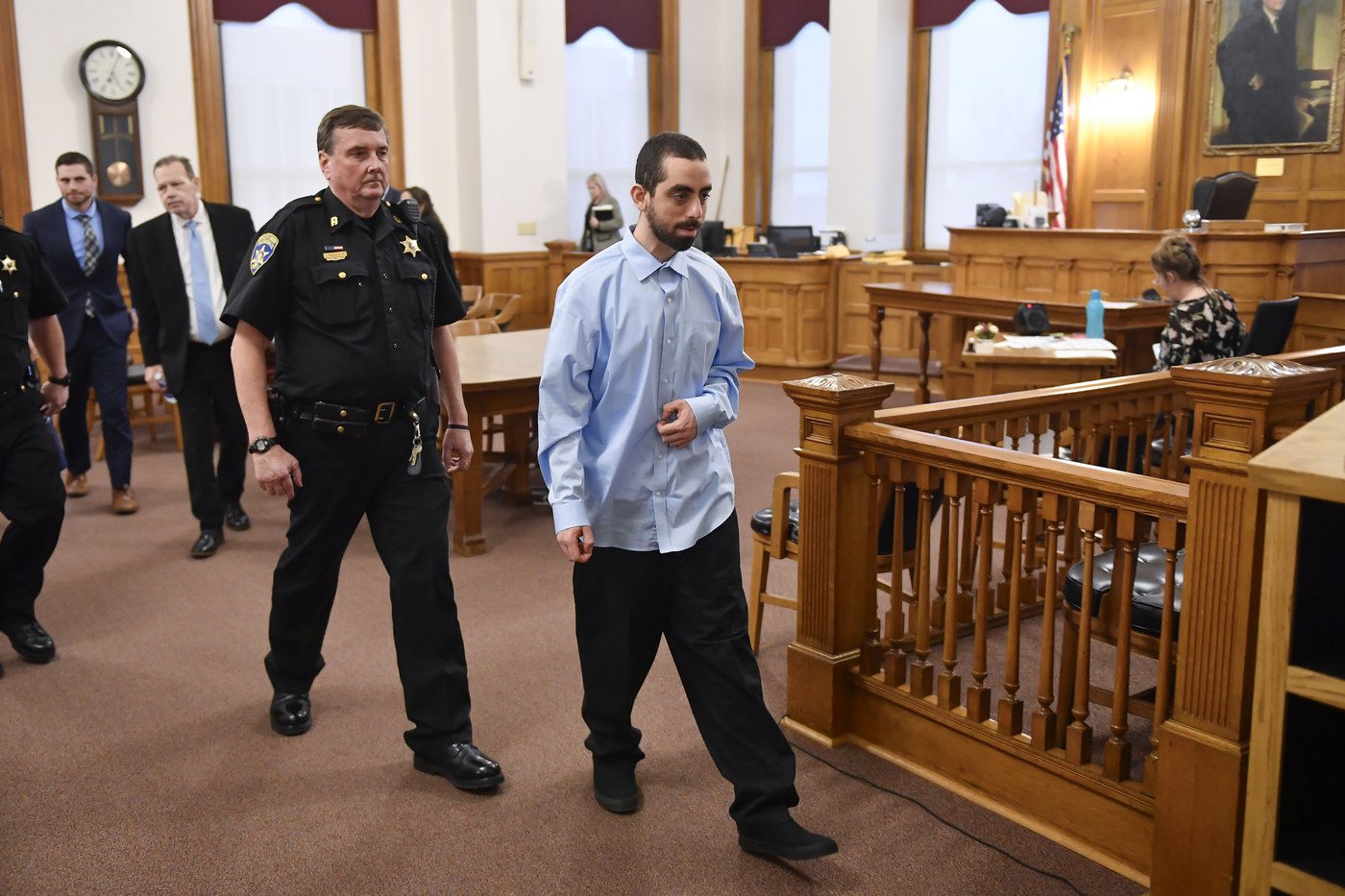 Opening statements set in trial of man accused of trying to kill Salman Rushdie | iNFOnews.ca