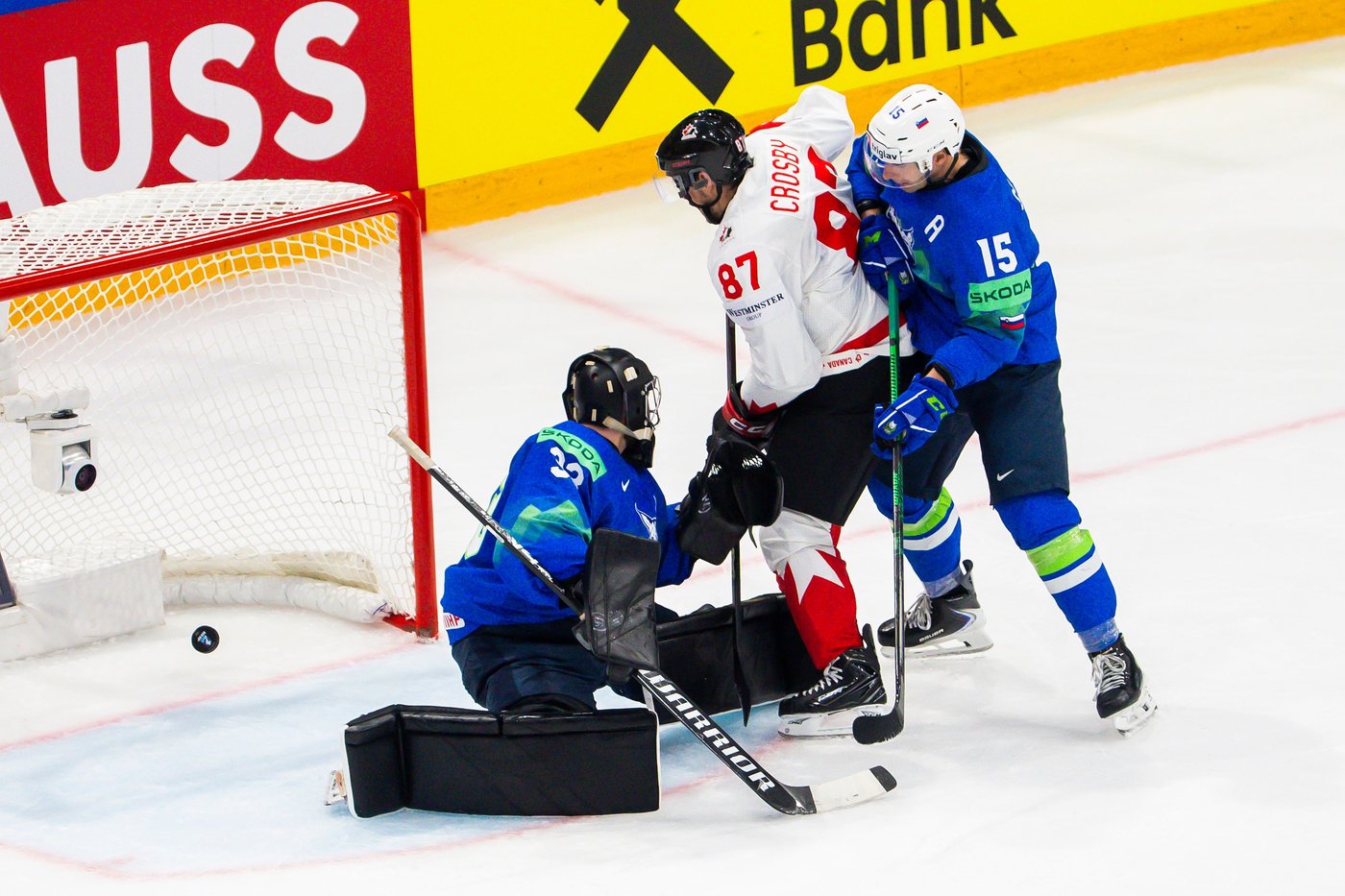 Canada remains perfect in five games at the ice hockey worlds after beating Slovenia | iNFOnews.ca Canada remains perfect in five games at the ice hockey worlds after beating Slovenia | iNFOnews.ca