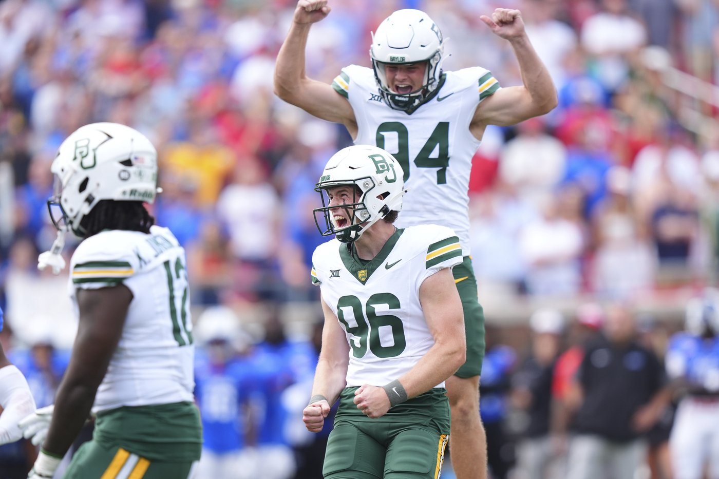 Baylor upends No. 17 SMU in 2 OTs as Sawyer Robertson throws for 440 yards, 4 TDs | iNFOnews.ca Baylor upends No. 17 SMU in 2 OTs as Sawyer Robertson throws for 440 yards, 4 TDs | iNFOnews.ca