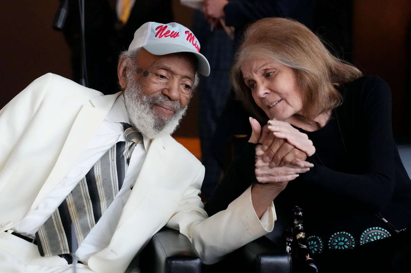 Photos show Gloria Steinem through decades as a leading voice of the women’s movement | iNFOnews.ca