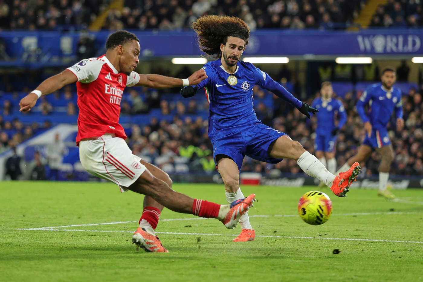 Arsenal held by 10-man Chelsea, Isak sets up much-needed Liverpool win and Man United beats Palace | iNFOnews.ca