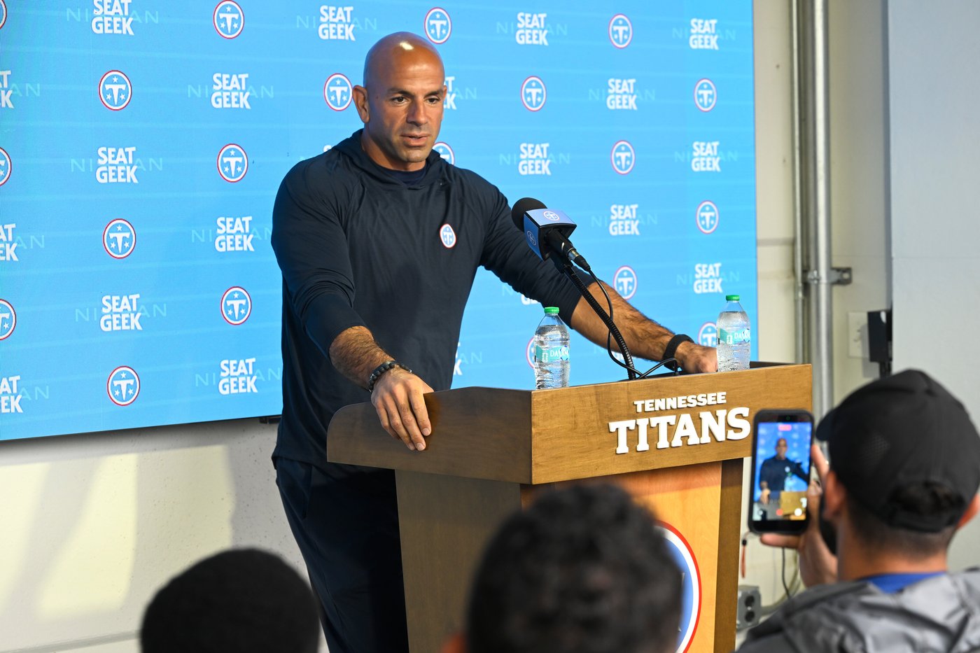 Robert Saleh says Cam Ward’s shoulder is 'perfectly healthy' as Titans install new offense | iNFOnews.ca