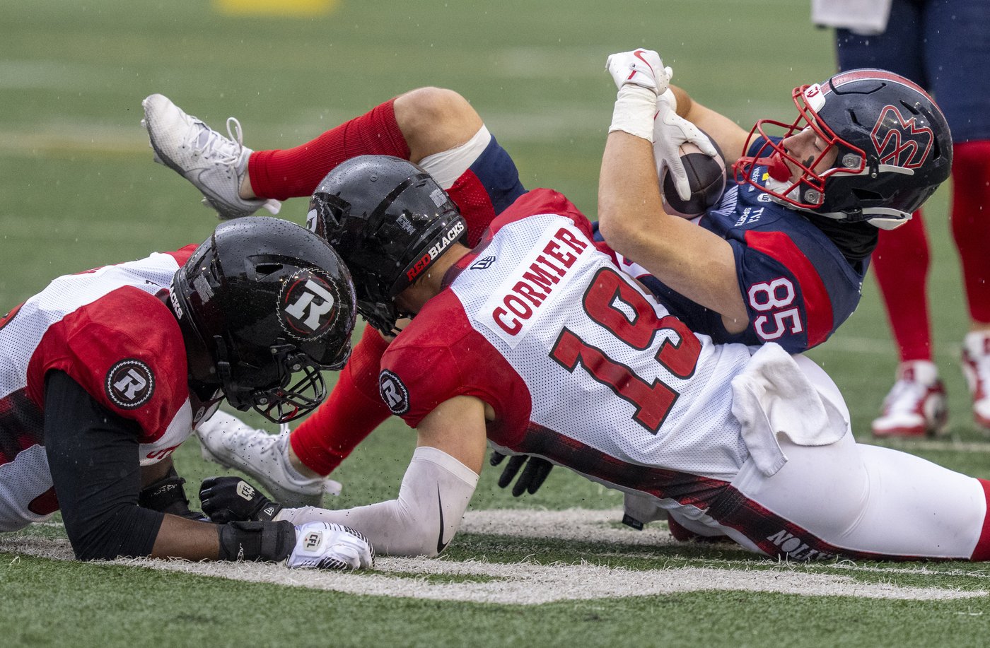 Calgary Stampeders re-sign Canadian wide receiver Clark Barnes | iNFOnews.ca