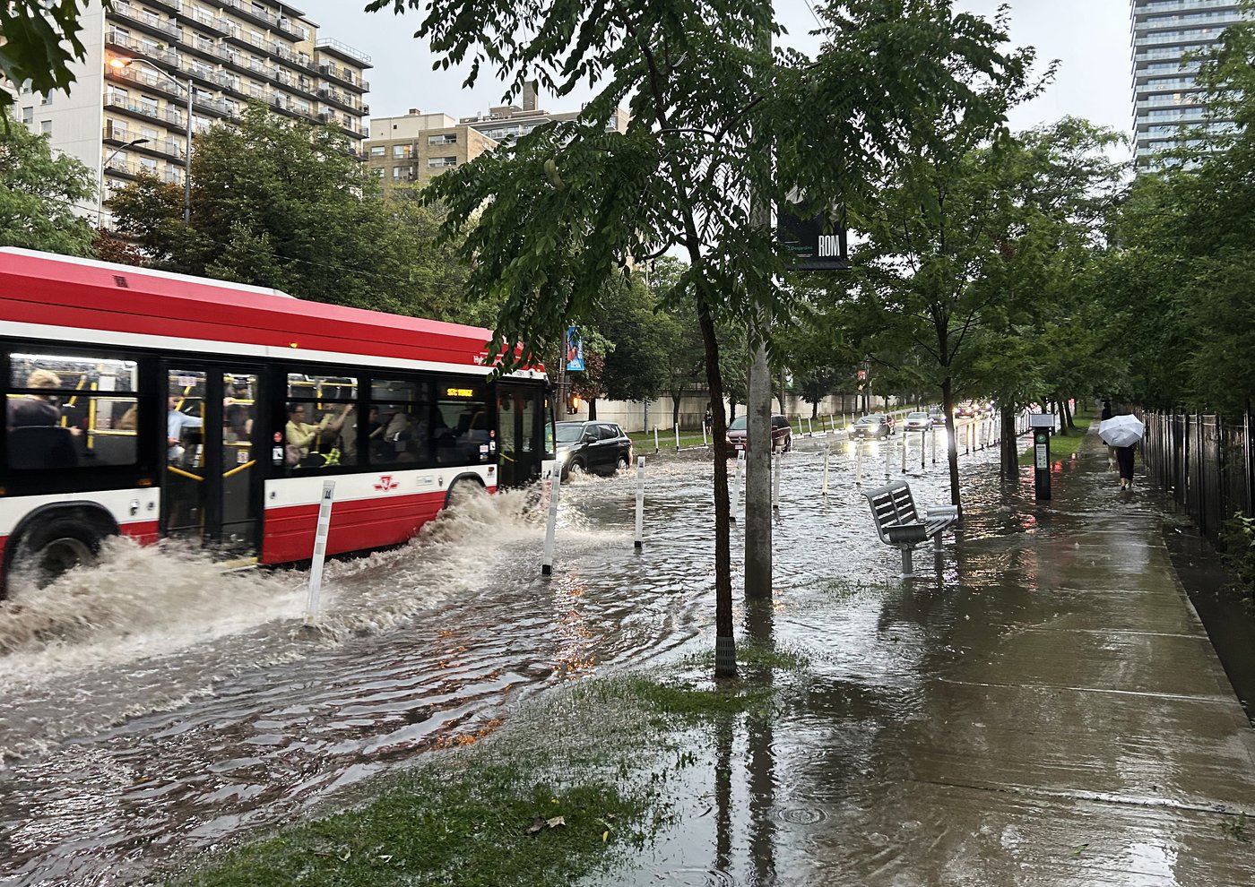 Damaging storms blast southern Ontario causing flooding, power outages in Toronto | iNFOnews.ca
