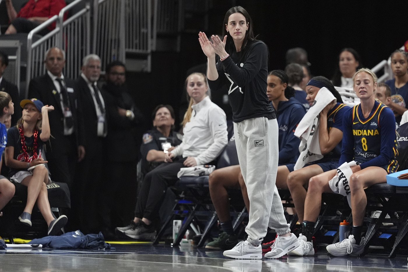 Caitlin Clark to miss 5th straight game for Fever with a strained left groin | iNFOnews.ca