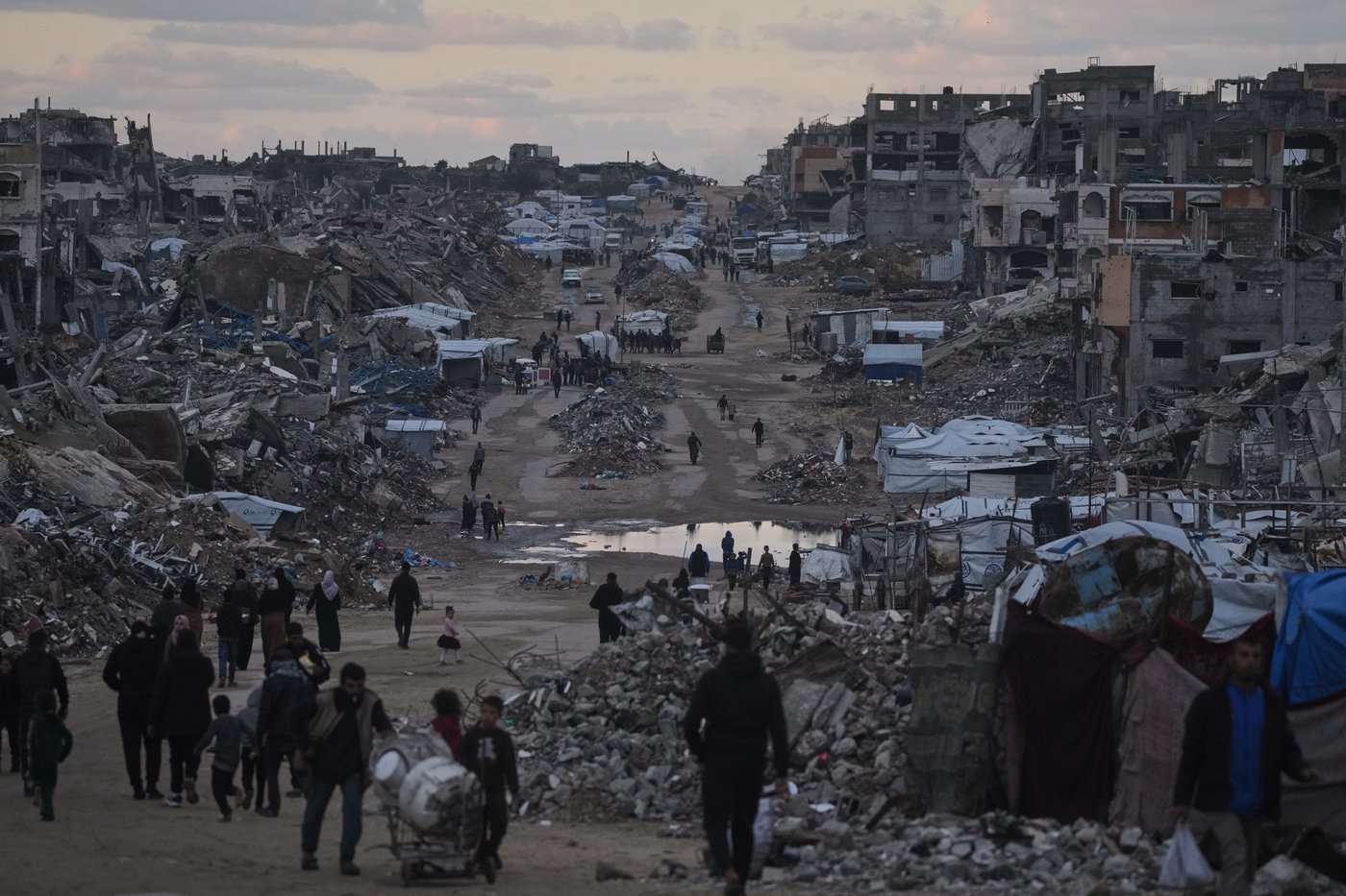 International aid groups grapple with what Israel's ban will mean for their work in Gaza | iNFOnews.ca International aid groups grapple with what Israel's ban will mean for their work in Gaza | iNFOnews.ca