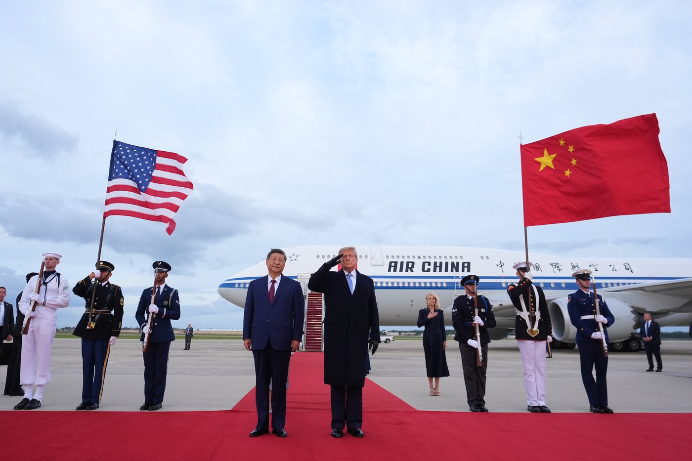 Trump welcomes China's Xi to Washington with planeside ceremony and extension of trade truce | iNFOnews.ca Trump welcomes China's Xi to Washington with planeside ceremony and extension of trade truce | iNFOnews.ca