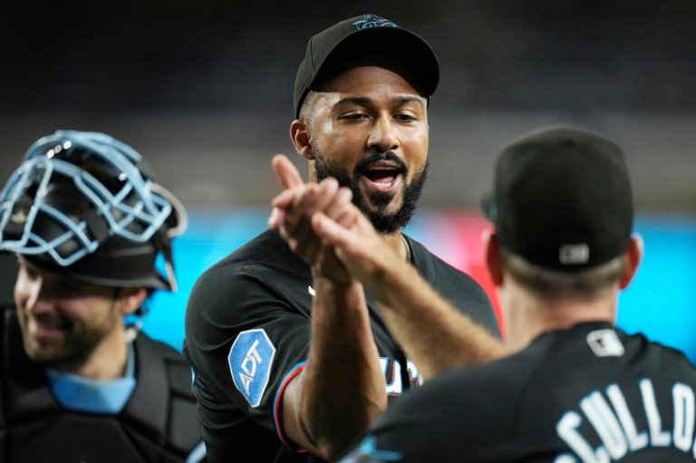 Sandy Alcantara comes out of the bullpen on 1 day of rest and earns 1st career save for Marlins | iNFOnews.ca