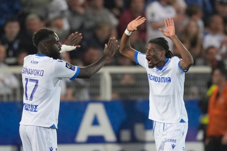 Big-spending Paris FC adds Mali forward Lassine Sinayoko to help fuel city rivalry with PSG | iNFOnews.ca