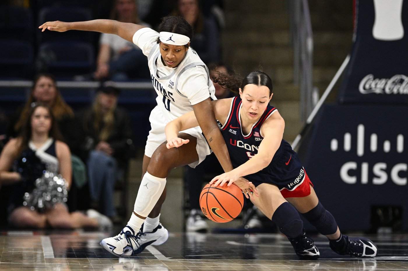 Sarah Strong, Azzi Fudd and top-ranked UConn roll past Georgetown 83-42 | iNFOnews.ca