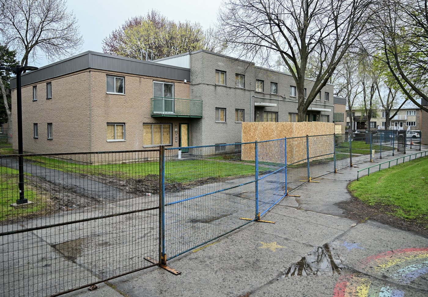 As governments pour billions into new affordable housing, existing units in disrepair | iNhome
