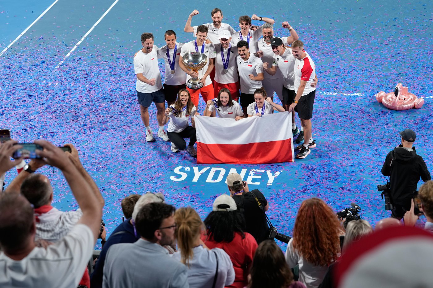 Poland overcomes Świątek defeat to Bencic and rallies to beat Switzerland in United Cup final | iNFOnews.ca Poland overcomes Świątek defeat to Bencic and rallies to beat Switzerland in United Cup final | iNFOnews.ca