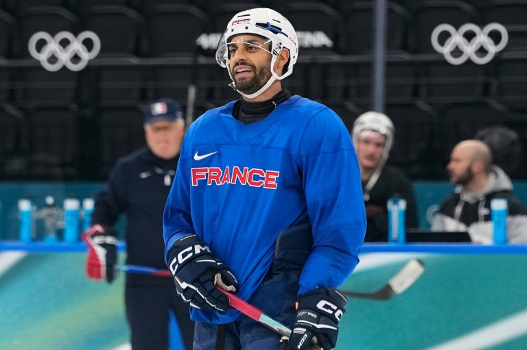Pierre-Edouard Bellemare says he's retiring from hockey at age 41 | iNFOnews.ca