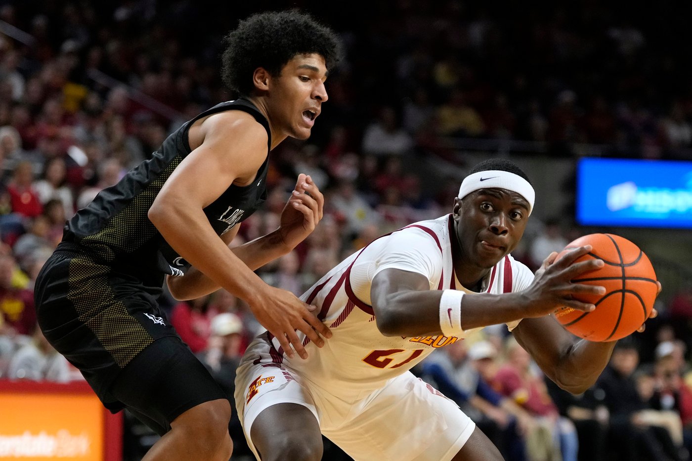 Momcilovic hits 7 3s, scores 27 points in No. 4 Iowa State's 91-60 win over Long Beach State | iNFOnews.ca Momcilovic hits 7 3s, scores 27 points in No. 4 Iowa State's 91-60 win over Long Beach State | iNFOnews.ca