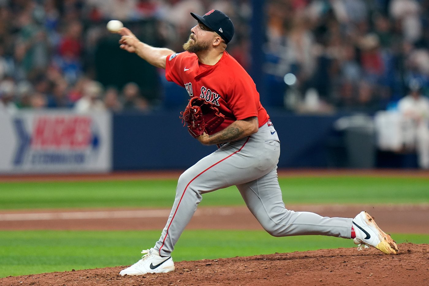 Red Sox beat Rays 4-2 to close in on playoff spot | iNFOnews.ca