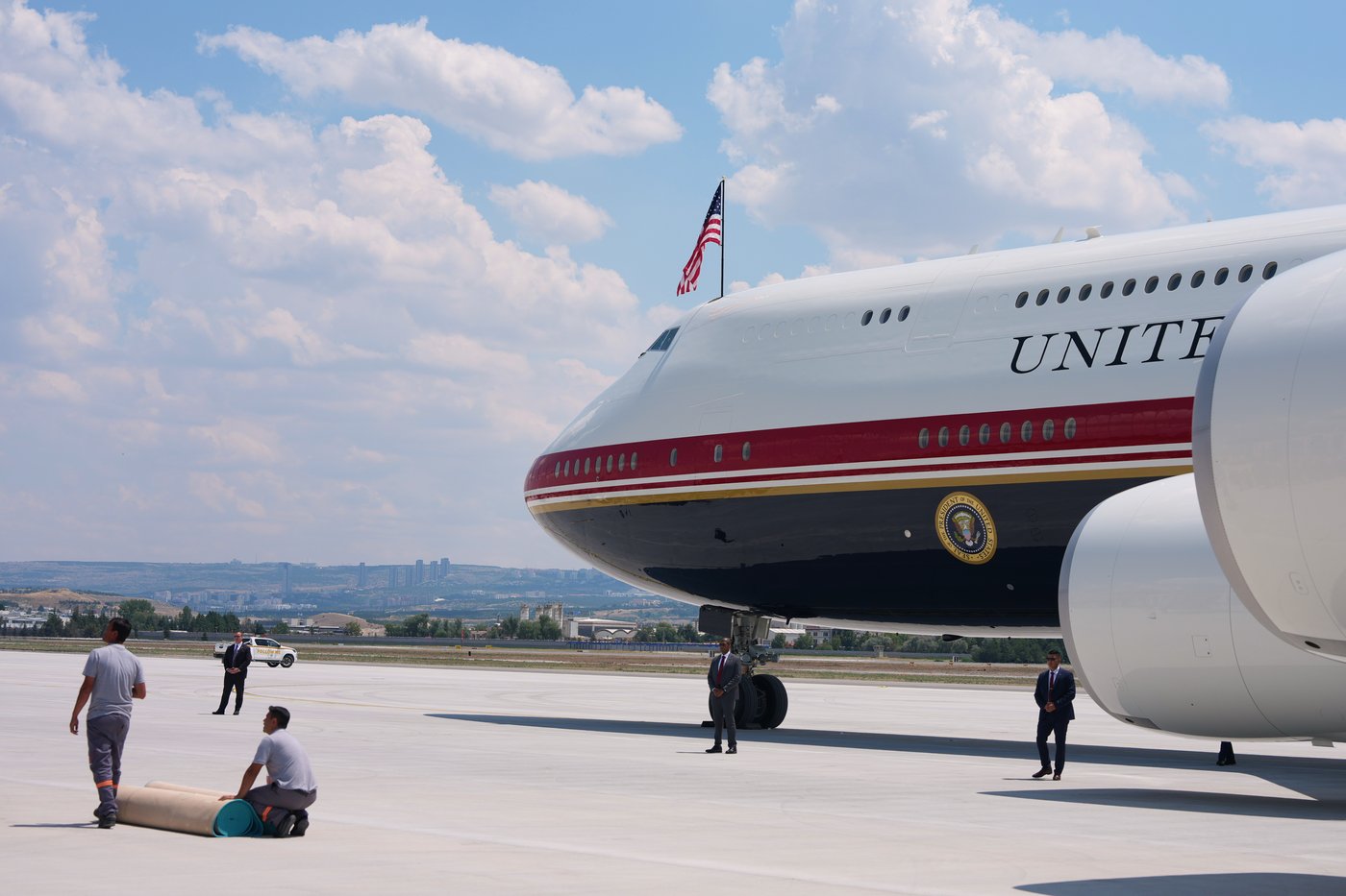 New York Times files motion to quash subpoenas served on journalists over Air Force One coverage | iNFOnews.ca