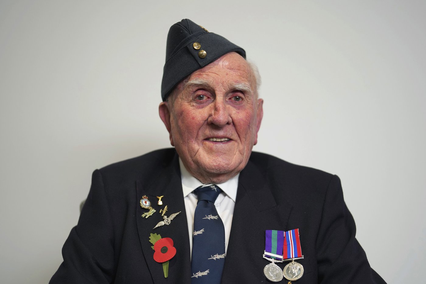 100-year-old Royal Air Force veteran will join UK memorial service for the first time | iNFOnews.ca 100-year-old Royal Air Force veteran will join UK memorial service for the first time | iNFOnews.ca