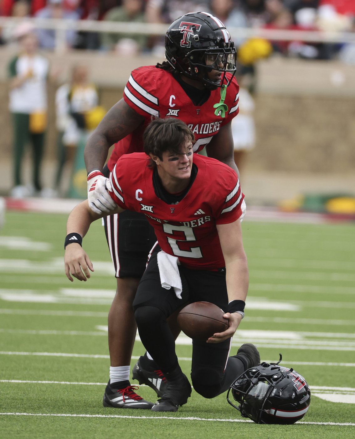 Sawyer Robertson celebrates homecoming with 5 TDs passes as Baylor stuns Texas Tech 59-35 | iNFOnews.ca