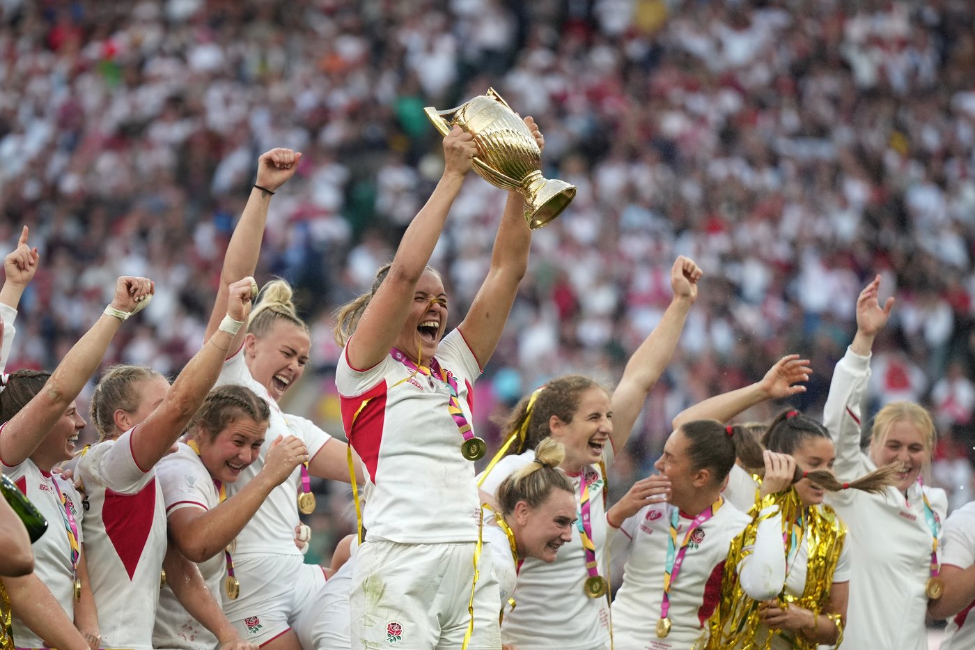 Photo highlights of untouchable England beating Canada at Women's Rugby World Cup final | iNFOnews.ca