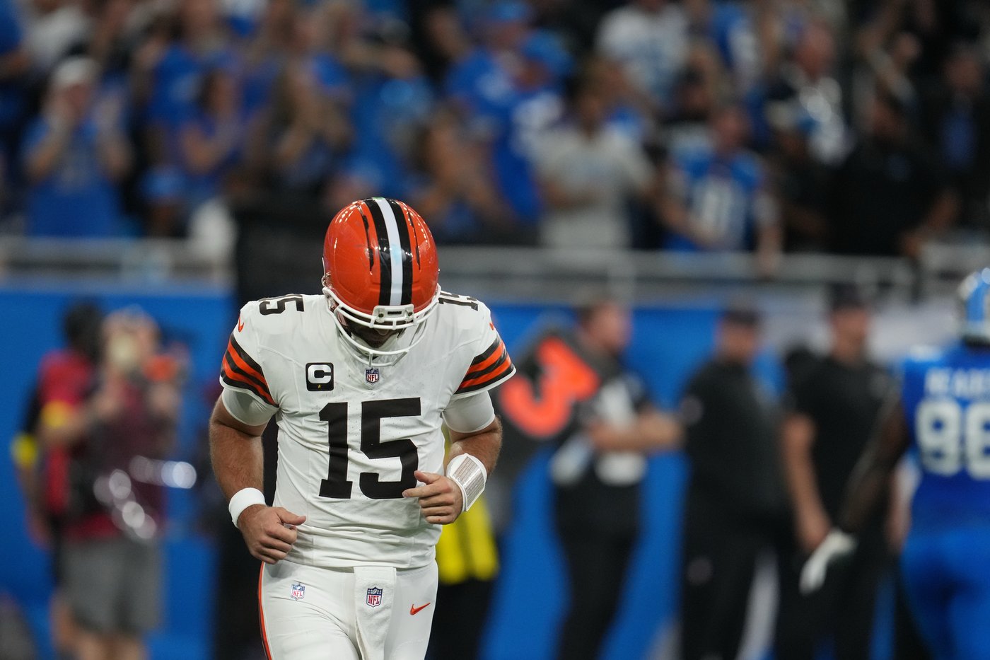 QB Joe Flacco faces pressure as Browns struggle to find offensive rhythm | iNFOnews.ca QB Joe Flacco faces pressure as Browns struggle to find offensive rhythm | iNFOnews.ca