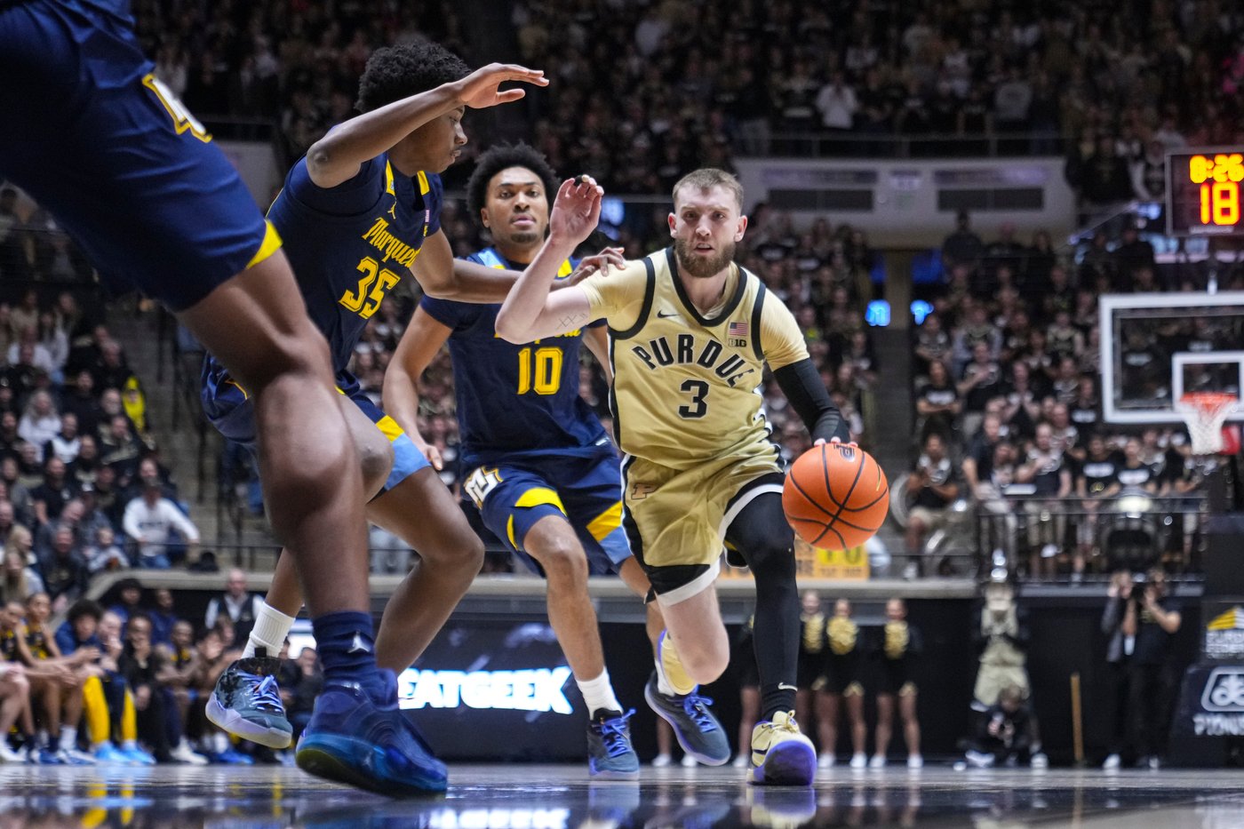 Purdue's Branden Smith becomes 2nd Division I player with 1,500 points, 850 assists, 550 rebounds | iNFOnews.ca Purdue's Branden Smith becomes 2nd Division I player with 1,500 points, 850 assists, 550 rebounds | iNFOnews.ca