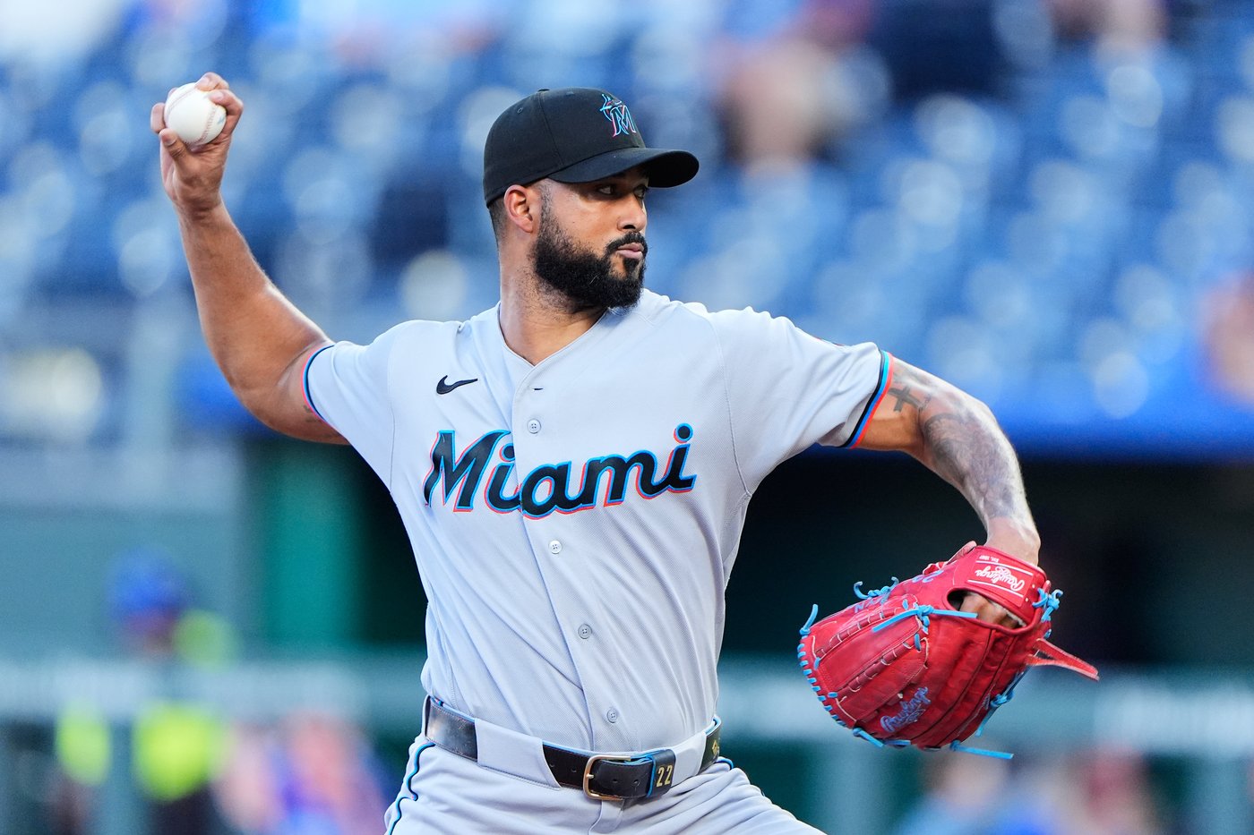 Jensen finishes a single shy of the cycle to help Royals win 7-3 and avoid sweep against Marlins | iNFOnews.ca