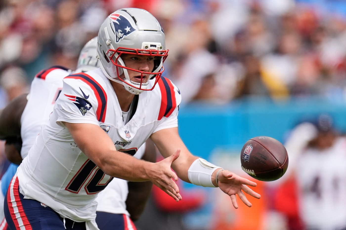 Patriots look to get back on track at home against Browns' top-ranked defense | iNFOnews.ca