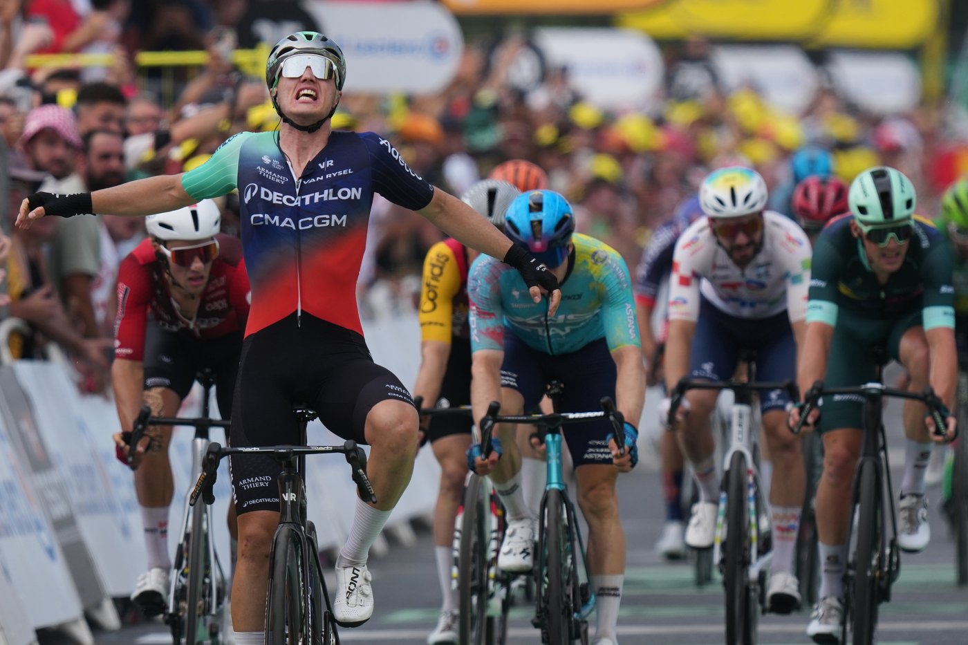Dutch rider Kooij wins stage 5 of the Tour while Traeen keeps leader's yellow jersey | iNFOnews.ca Dutch rider Kooij wins stage 5 of the Tour while Traeen keeps leader's yellow jersey | iNFOnews.ca