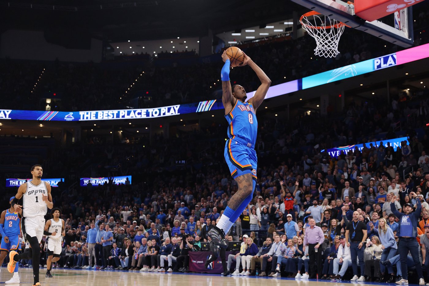Gilgeous-Alexander scores 34 as Thunder top Spurs for first time in four meetings this season | iNFOnews.ca