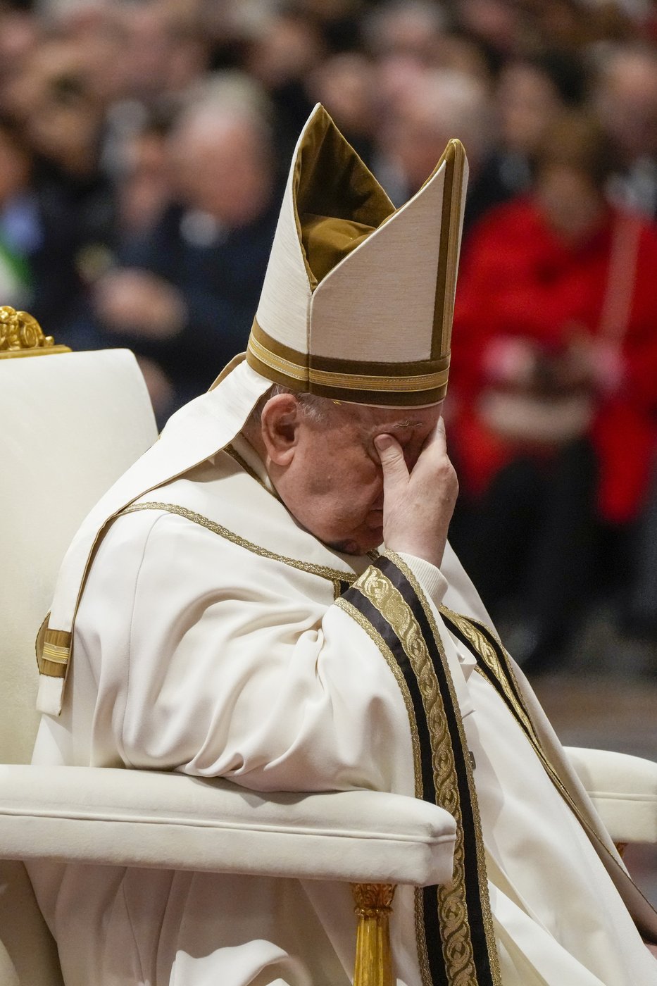 Pope Francis presides over ceremony for new cardinals with wide bruise on his chin | iNFOnews.ca