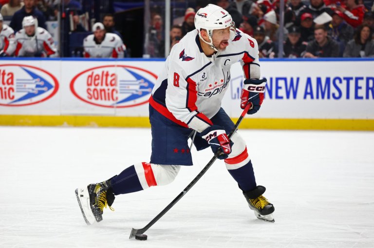 Ovechkin's 29th career hat trick powers Capitals past Mammoth, 7-4 | iNFOnews.ca