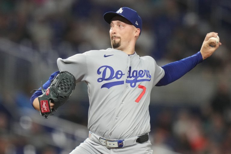 Dodgers left-hander Blake Snell leaves start after an inning because of groin tightness | iNFOnews.ca