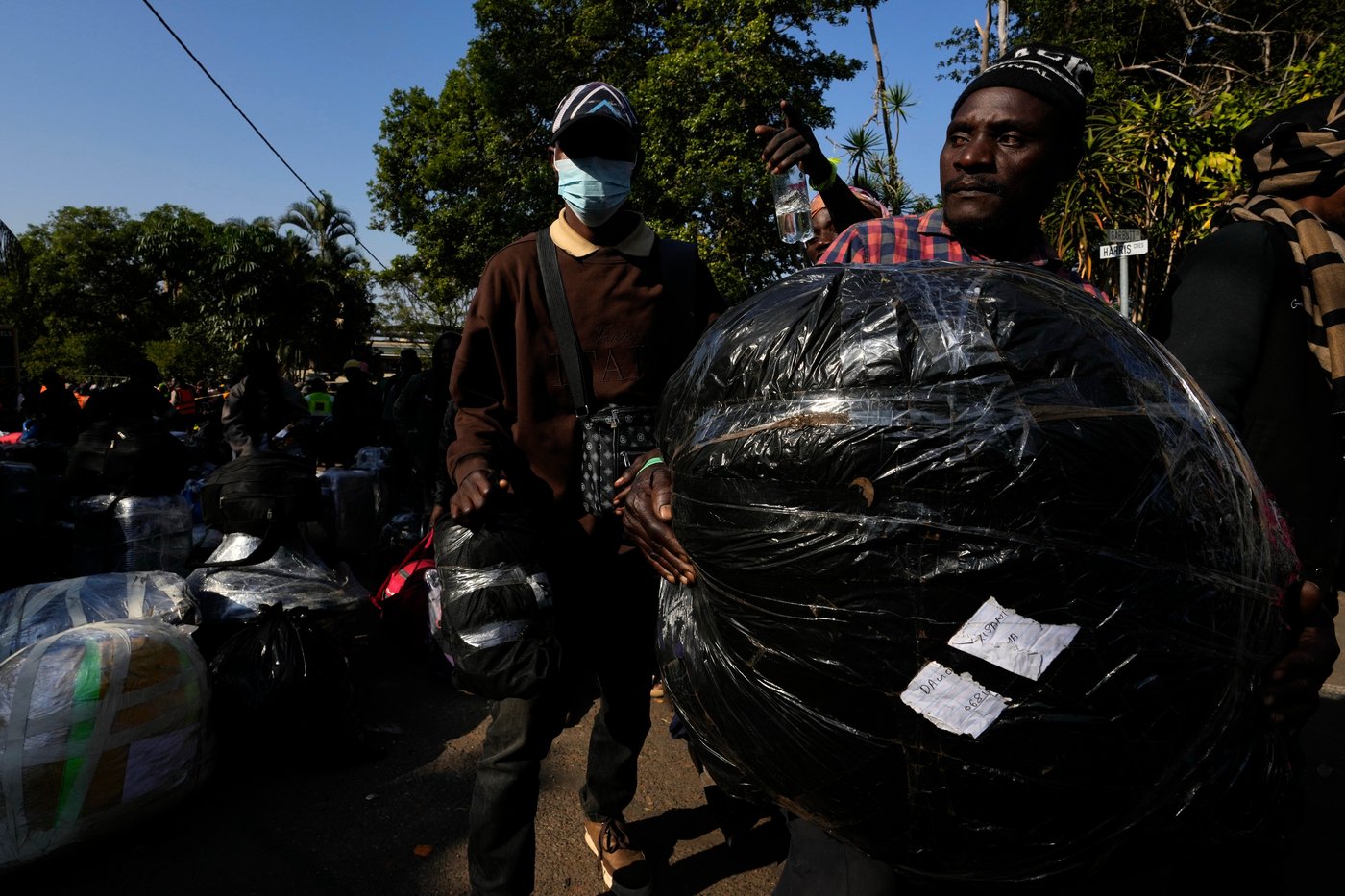 South Africa builds another site to ease overcrowding and speed up deportation of Malawian nationals | iNFOnews.ca South Africa builds another site to ease overcrowding and speed up deportation of Malawian nationals | iNFOnews.ca