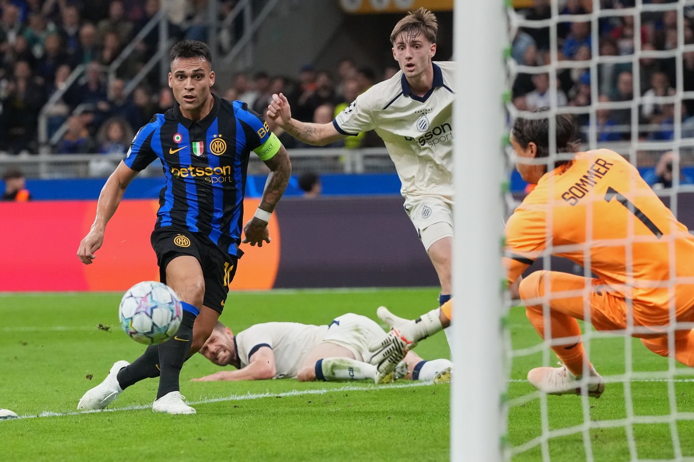 Inter rocked as Lautaro Martínez likely to miss 7 matches with hamstring strain | iNFOnews.ca Inter rocked as Lautaro Martínez likely to miss 7 matches with hamstring strain | iNFOnews.ca