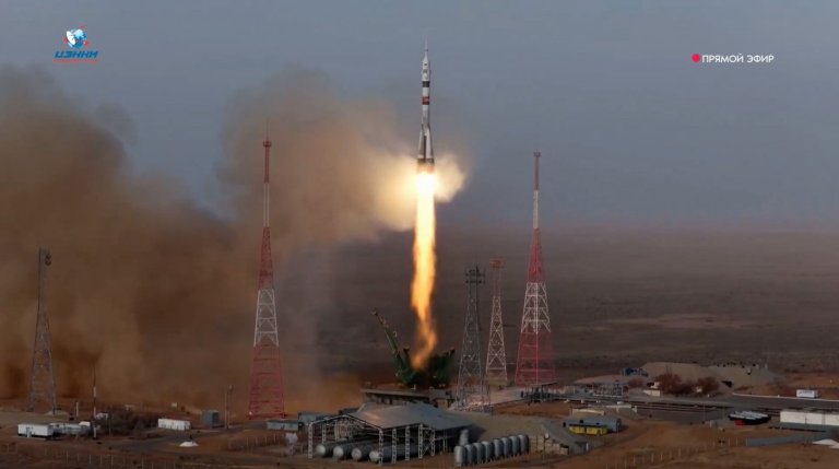 US-Russian crew of 3 blasts off to the International Space Station in a Russian Soyuz spacecraft | iNFOnews.ca