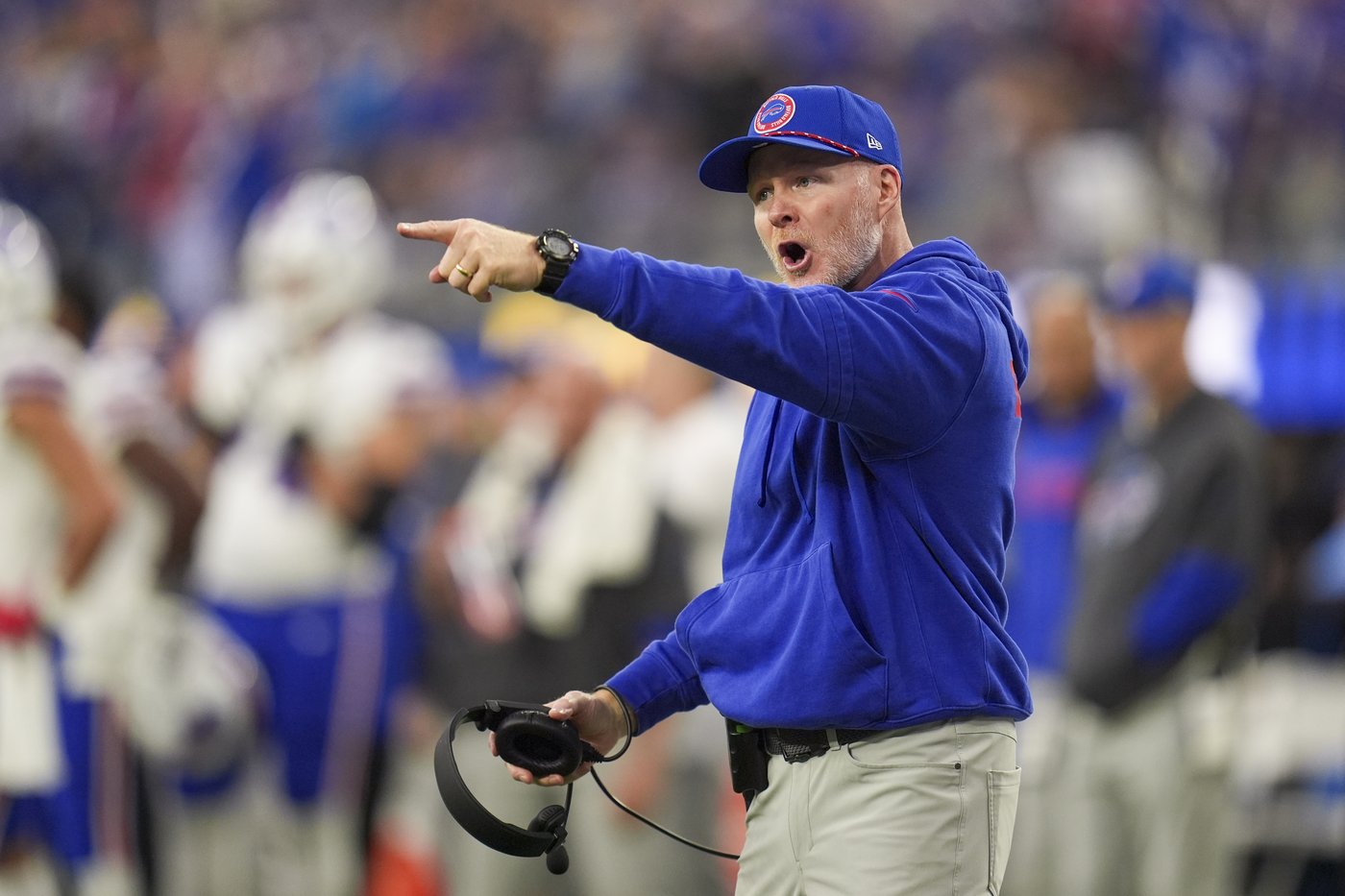 Bills' letdowns on defense, special teams and clock management in loss to Rams are all too familiar | iNFOnews.ca